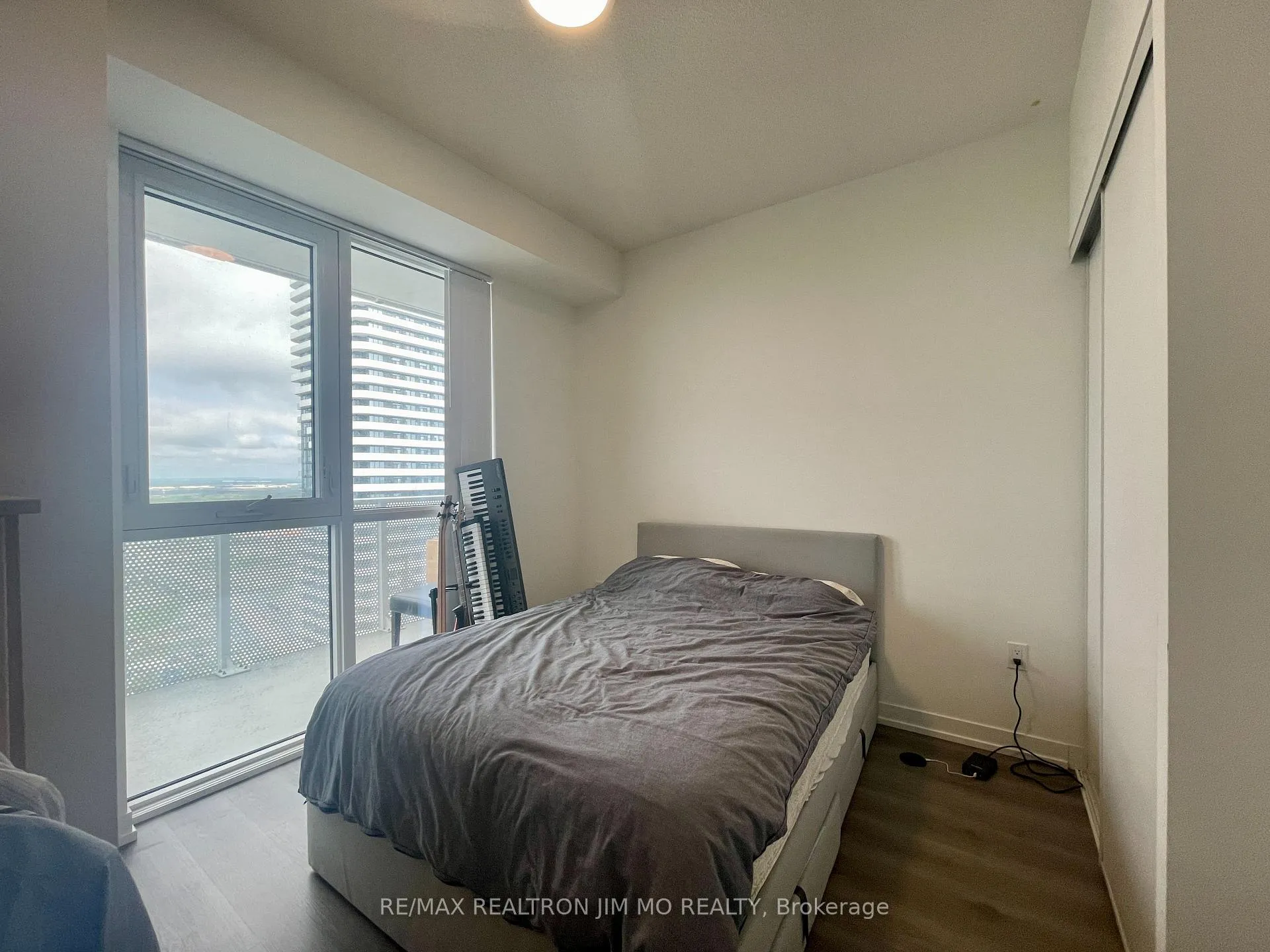 Photo 10 of Unit 4016, 28 Interchange Way, Vaughan, Vaughan Corporate Centre — HOMEH