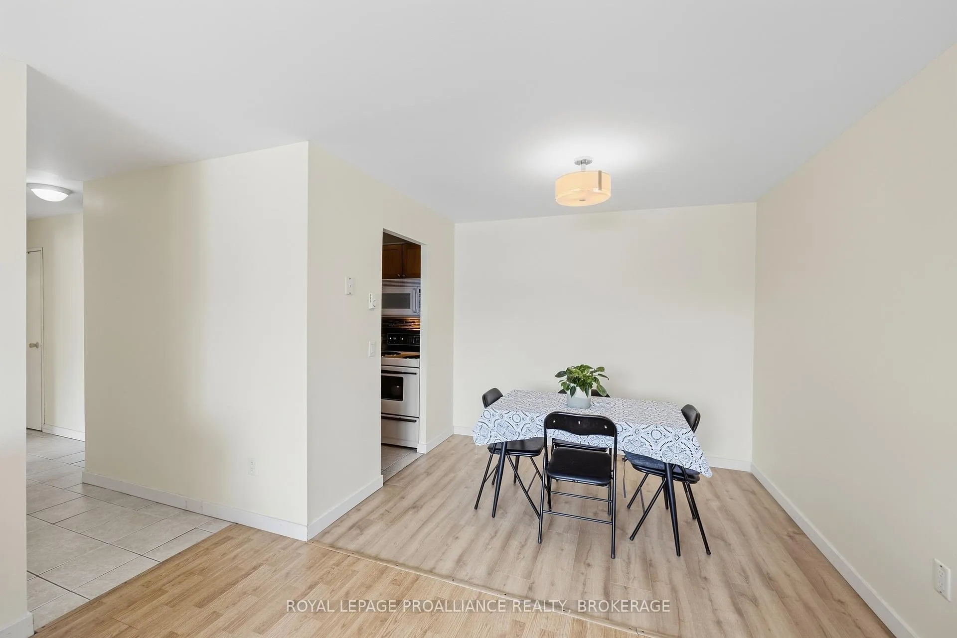Photo 9 of Unit 207, 334 Queen Mary Road, Kingston, West of Sir John A. Blvd — HOMEH