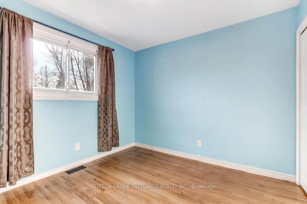 Photo 11 of 195 Myrtle Street, St. Thomas — HOMEH