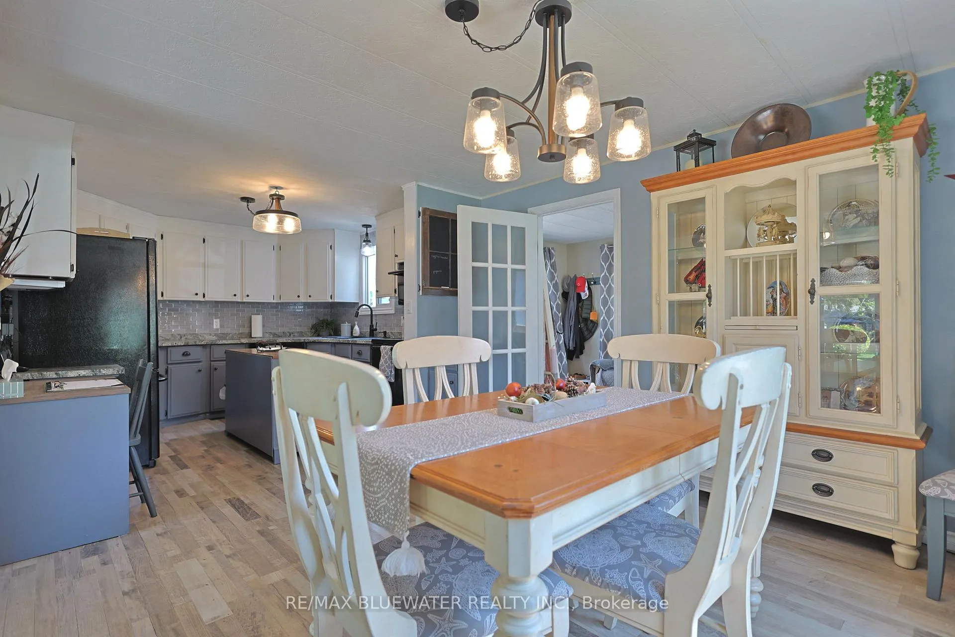 Photo 3 of 114 Pebble Beach Parkway, South Huron, Stephen — HOMEH