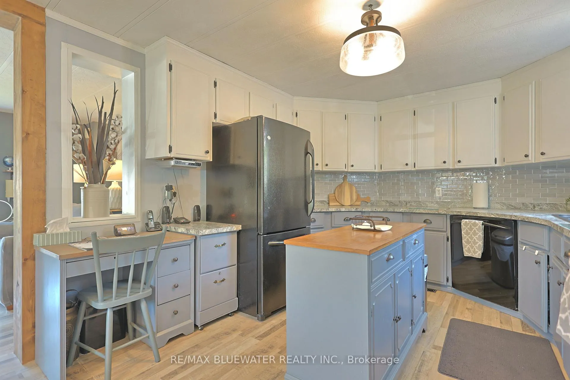 Photo 4 of 114 Pebble Beach Parkway, South Huron, Stephen — HOMEH