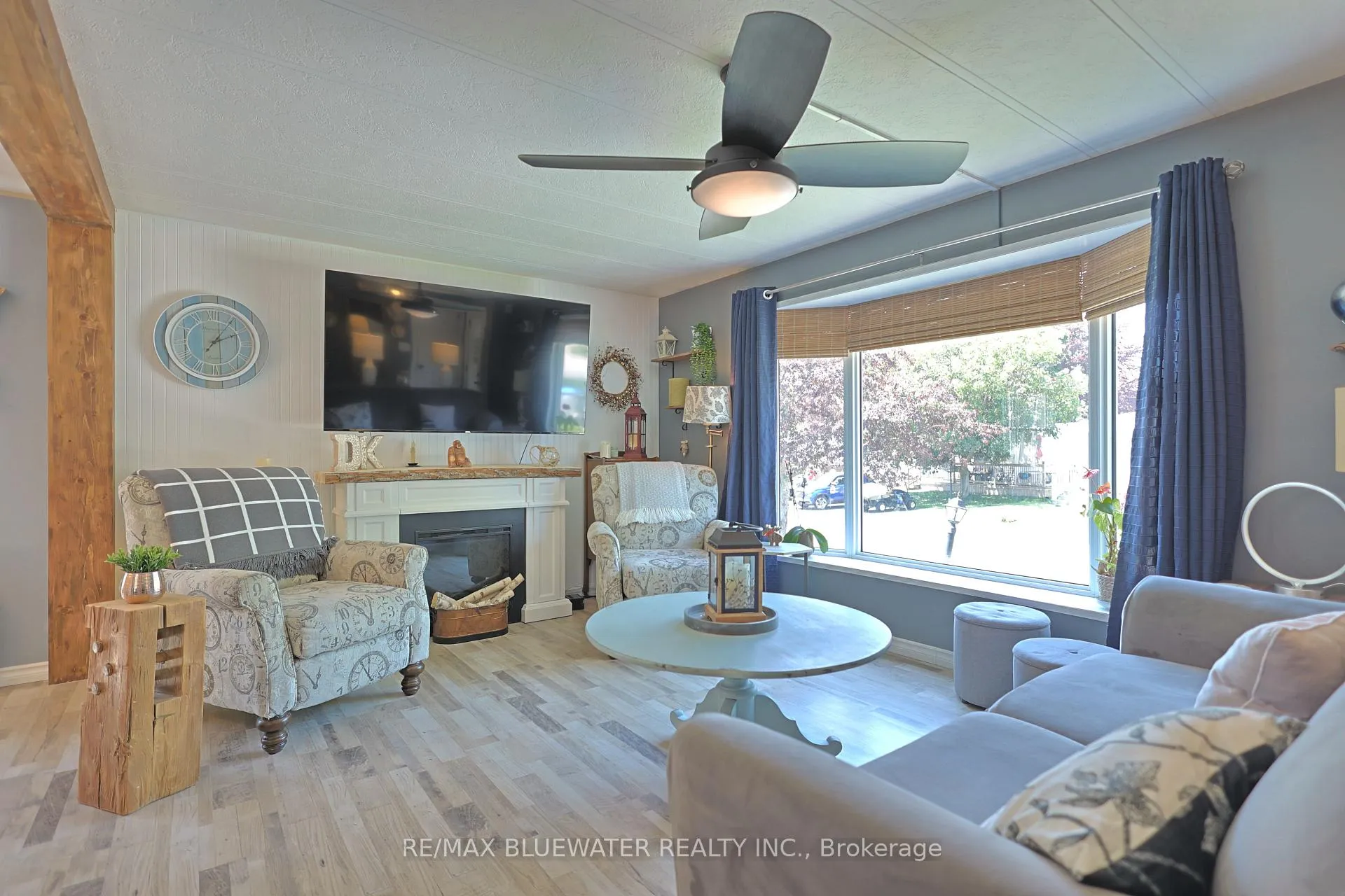 Photo 5 of 114 Pebble Beach Parkway, South Huron, Stephen — HOMEH