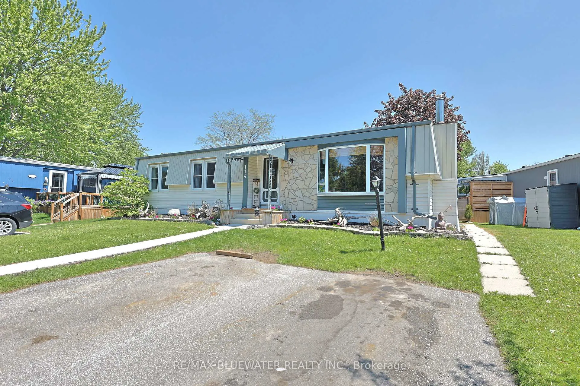 Photo 6 of 114 Pebble Beach Parkway, South Huron, Stephen — HOMEH