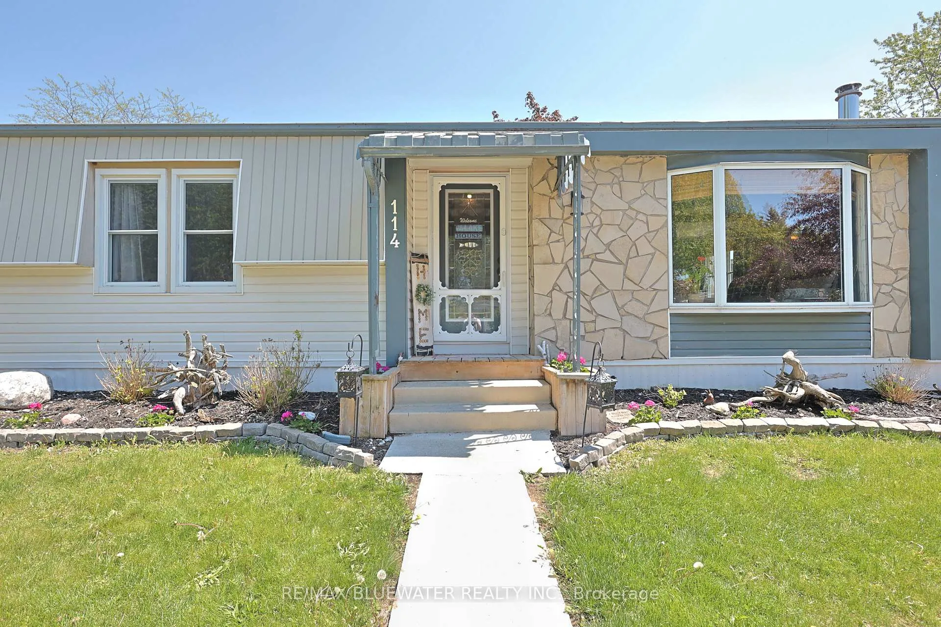 Photo 7 of 114 Pebble Beach Parkway, South Huron, Stephen — HOMEH