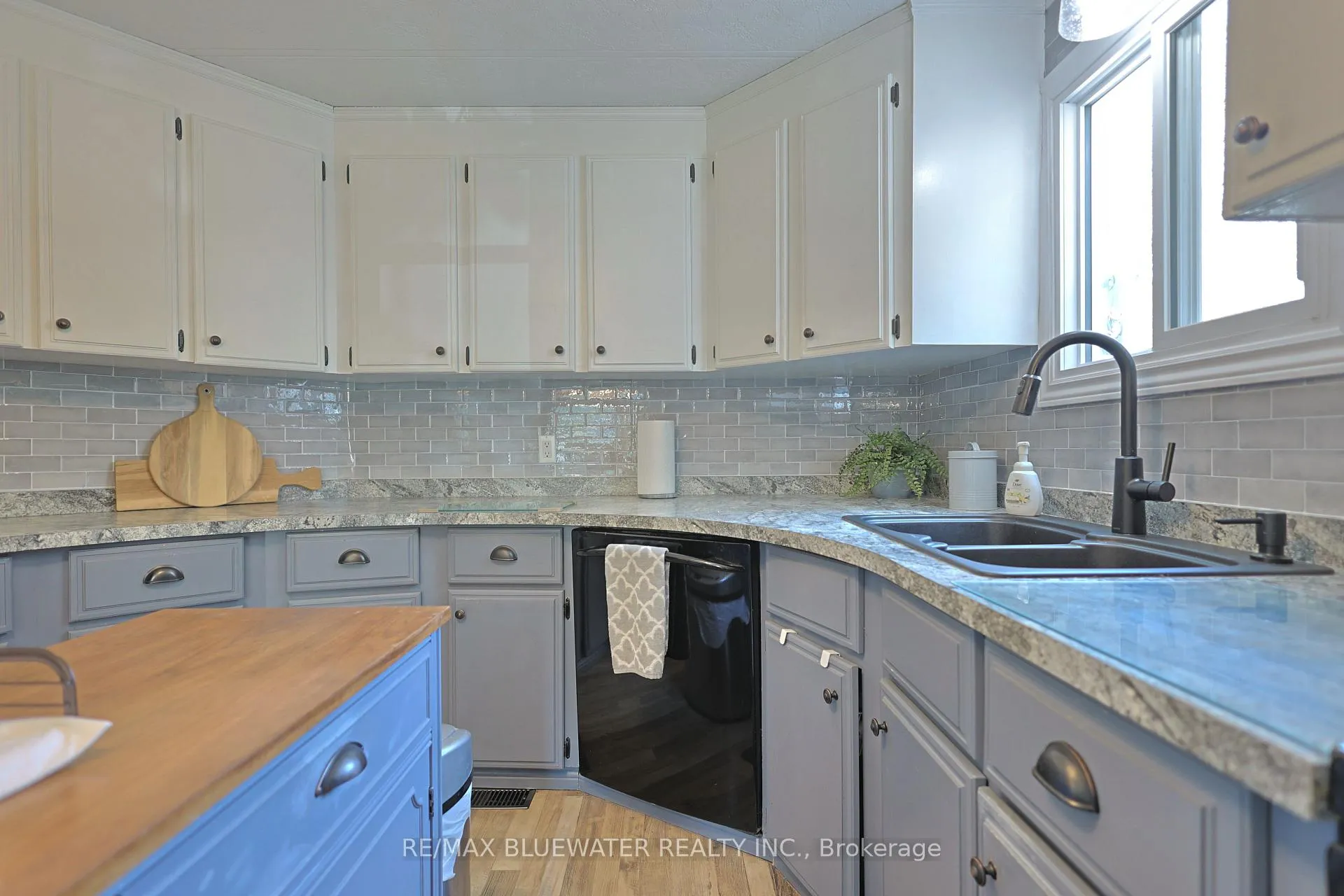 Photo 19 of 114 Pebble Beach Parkway, South Huron, Stephen — HOMEH
