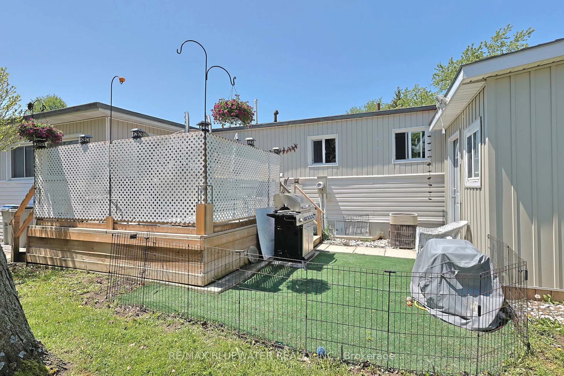 Photo 37 of 114 Pebble Beach Parkway, South Huron, Stephen — HOMEH