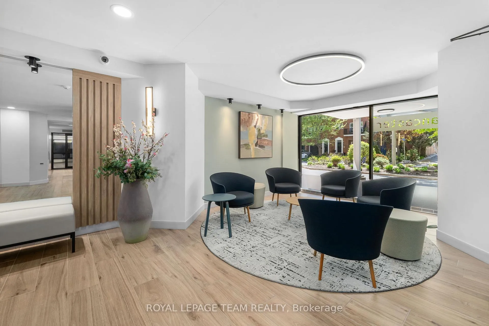 Photo 6 of Unit 301, 225 Alvin Road, Ottawa, Manor Park — HOMEH