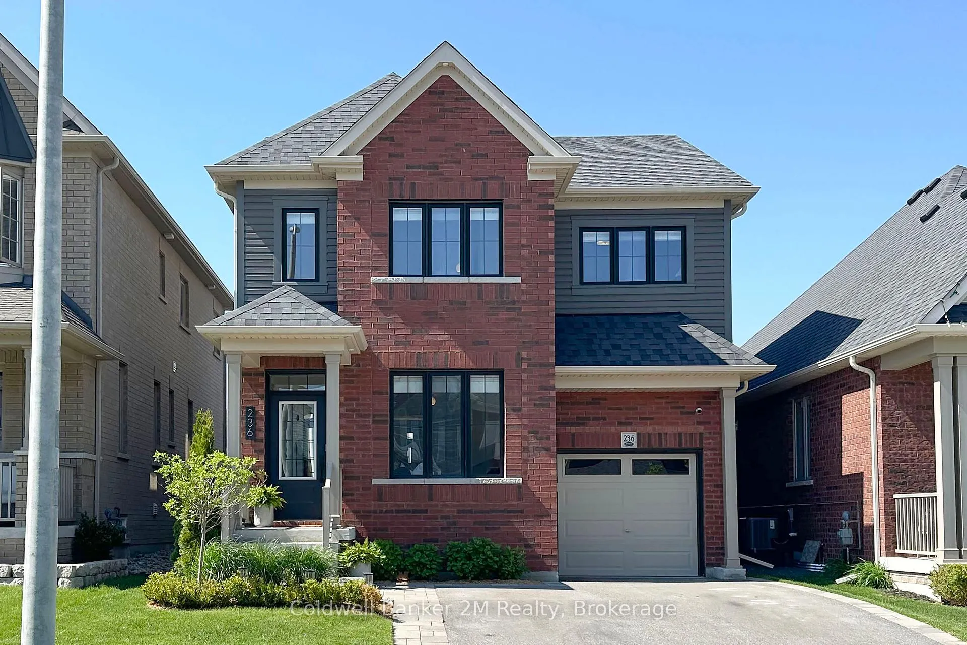 Photo 2 of 236 Ronald Hooper Avenue, Clarington, Bowmanville — HOMEH