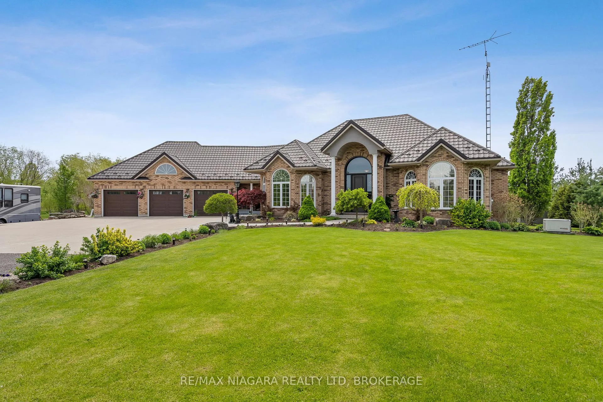 Photo 3 of 50977 Lambert Road, Wainfleet, Marshville/Winger — HOMEH