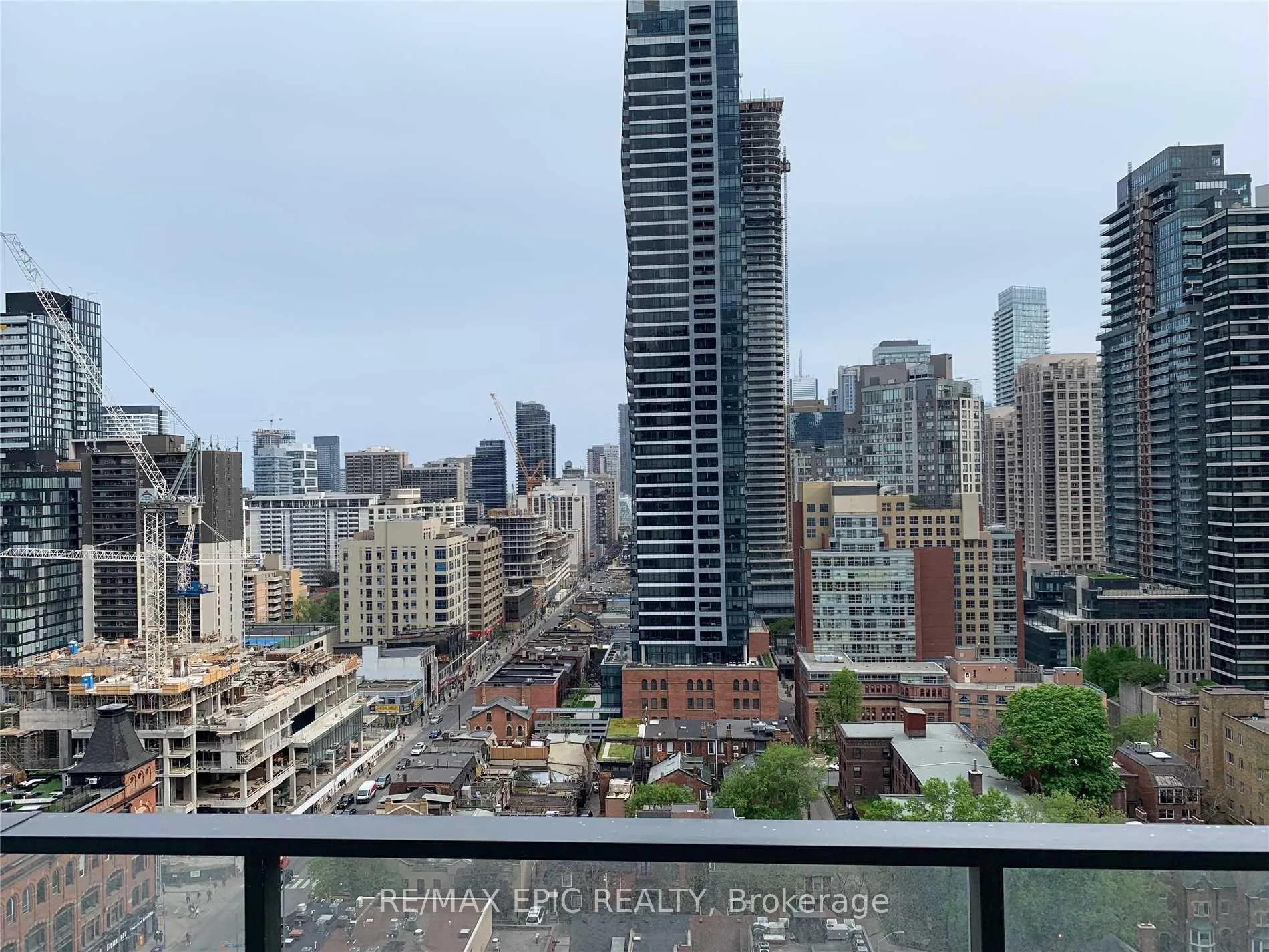 Photo 3 of Unit 1703, 75 St Nicholas Street, Toronto, Bay Street Corridor — HOMEH