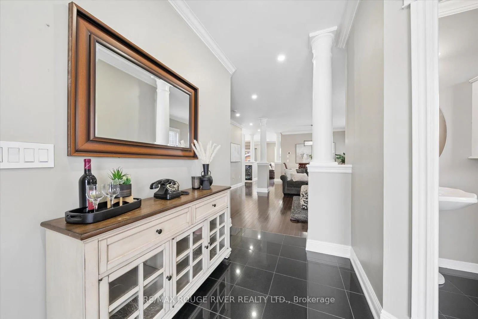 Photo 3 of 58 Bons Avenue, Clarington, Bowmanville — HOMEH