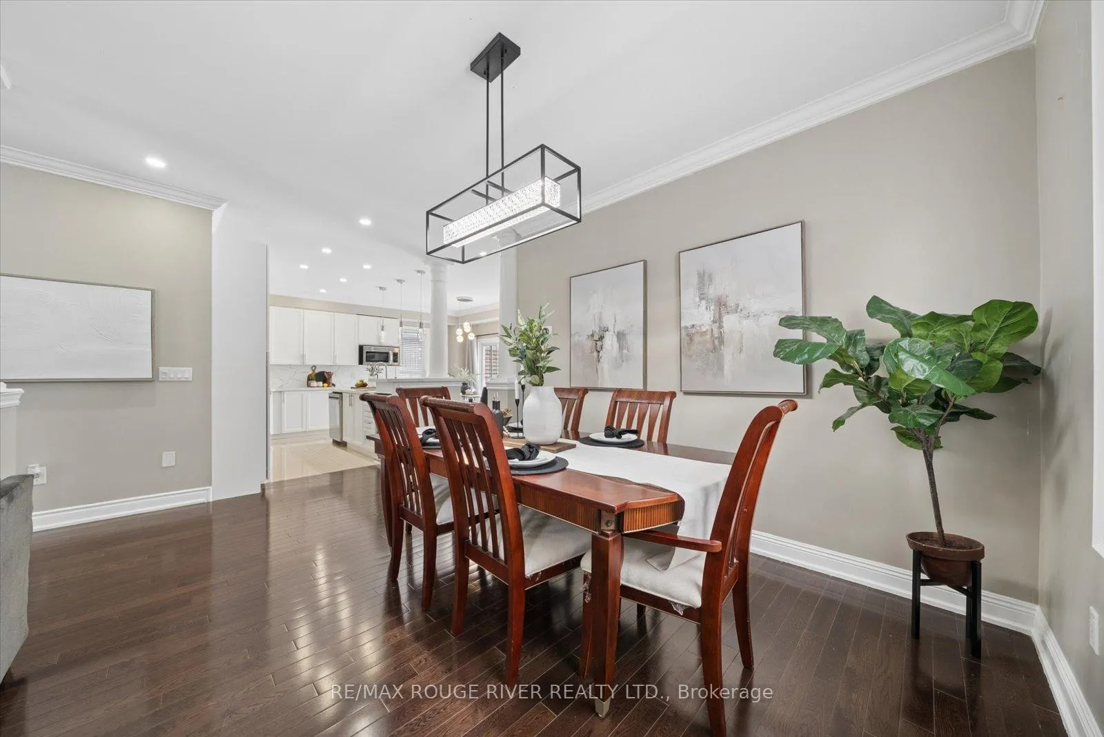 Photo 6 of 58 Bons Avenue, Clarington, Bowmanville — HOMEH