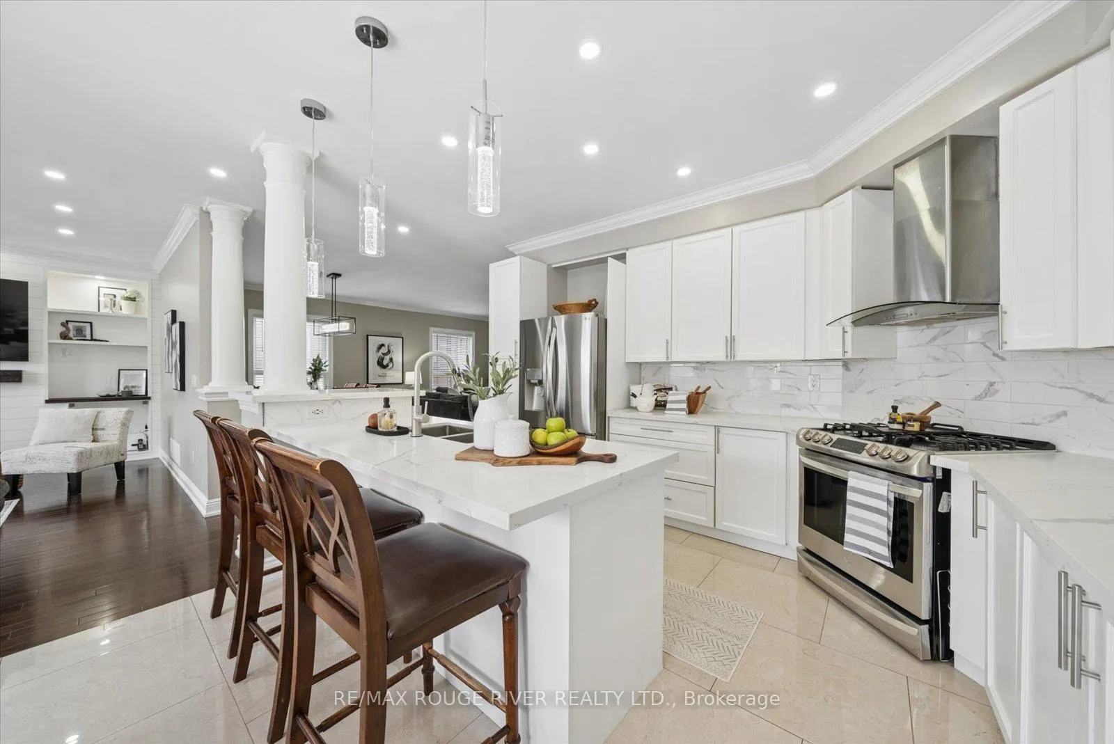 Photo 7 of 58 Bons Avenue, Clarington, Bowmanville — HOMEH