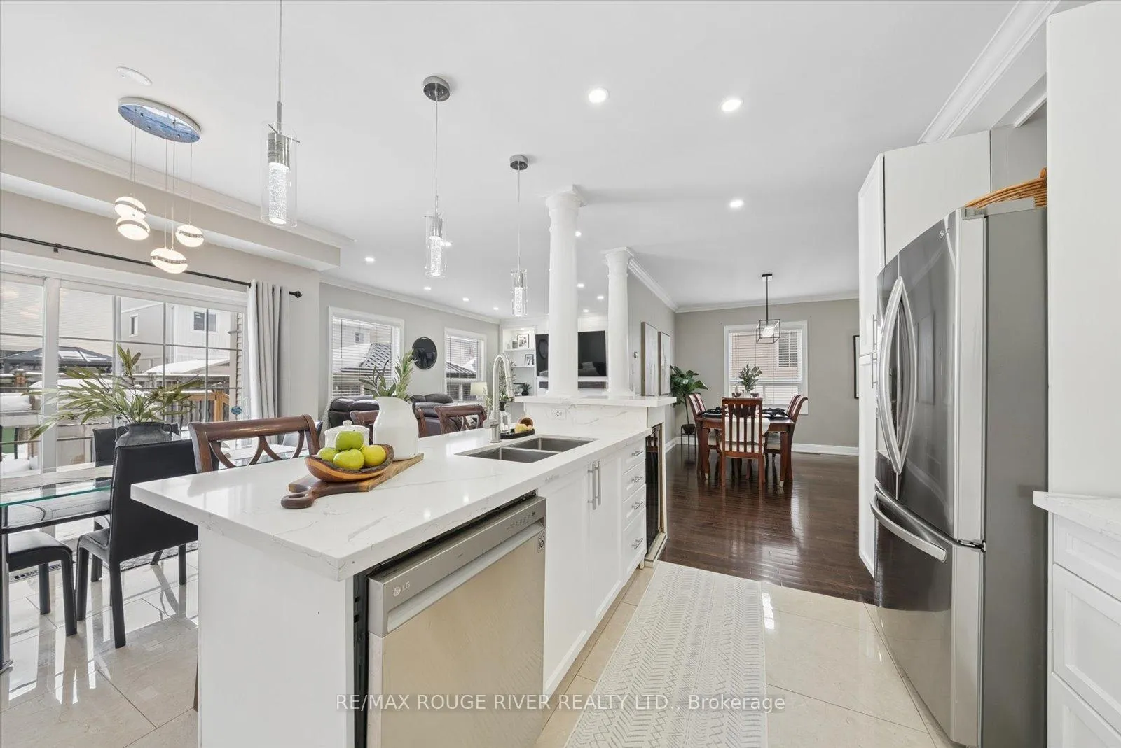 Photo 9 of 58 Bons Avenue, Clarington, Bowmanville — HOMEH