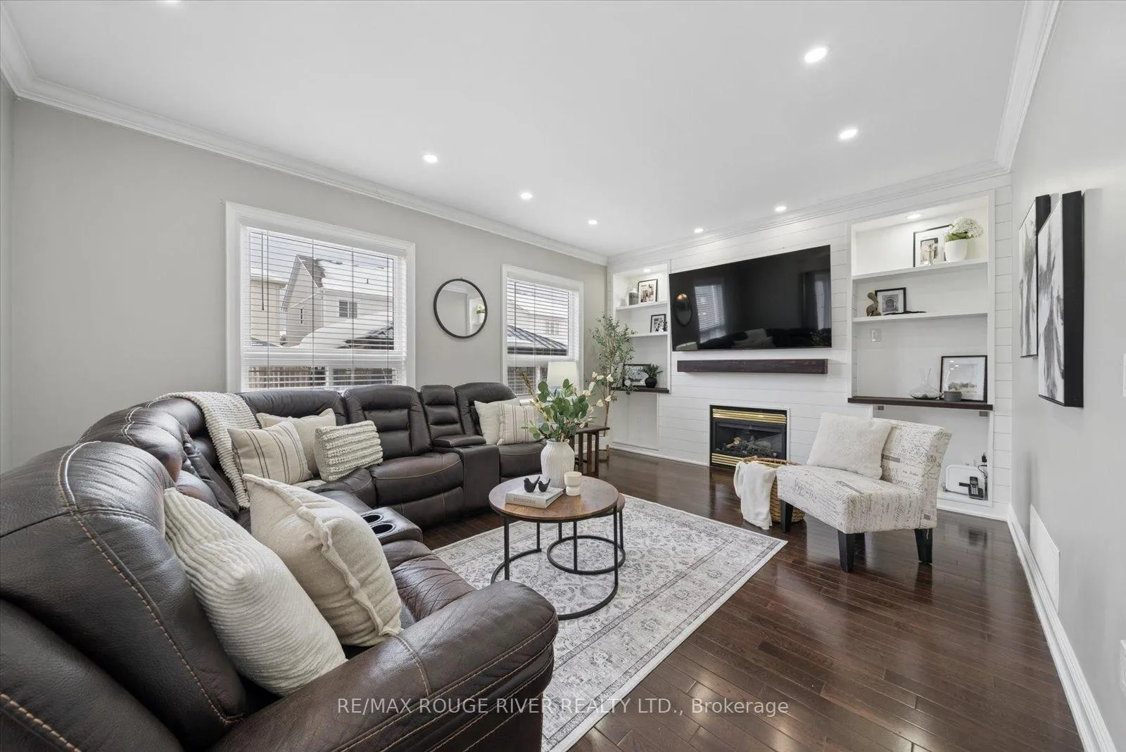 Photo 11 of 58 Bons Avenue, Clarington, Bowmanville — HOMEH