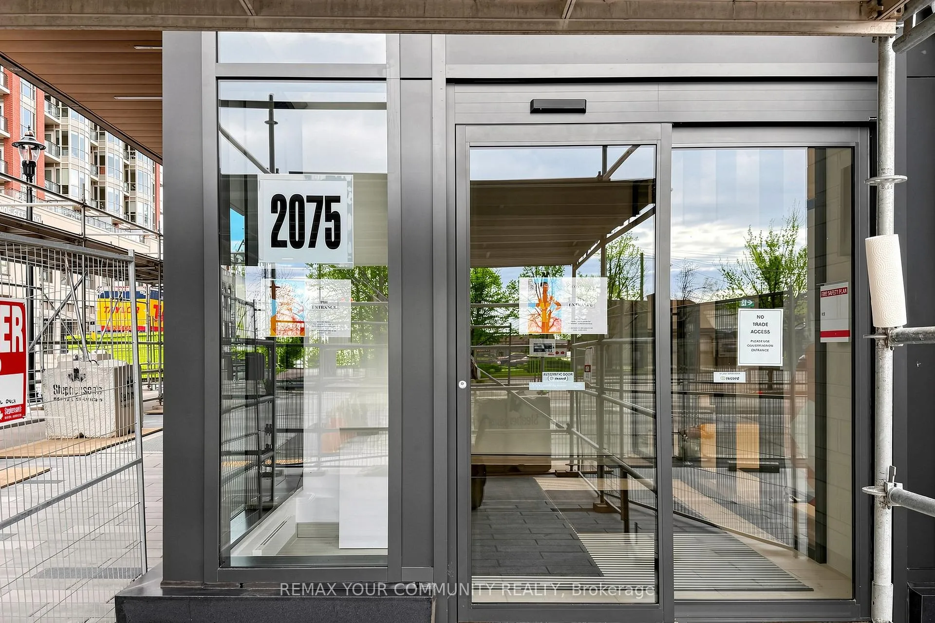 Photo 2 of Unit 1607, 2075 Lakeshore Road, Burlington, Brant — HOMEH