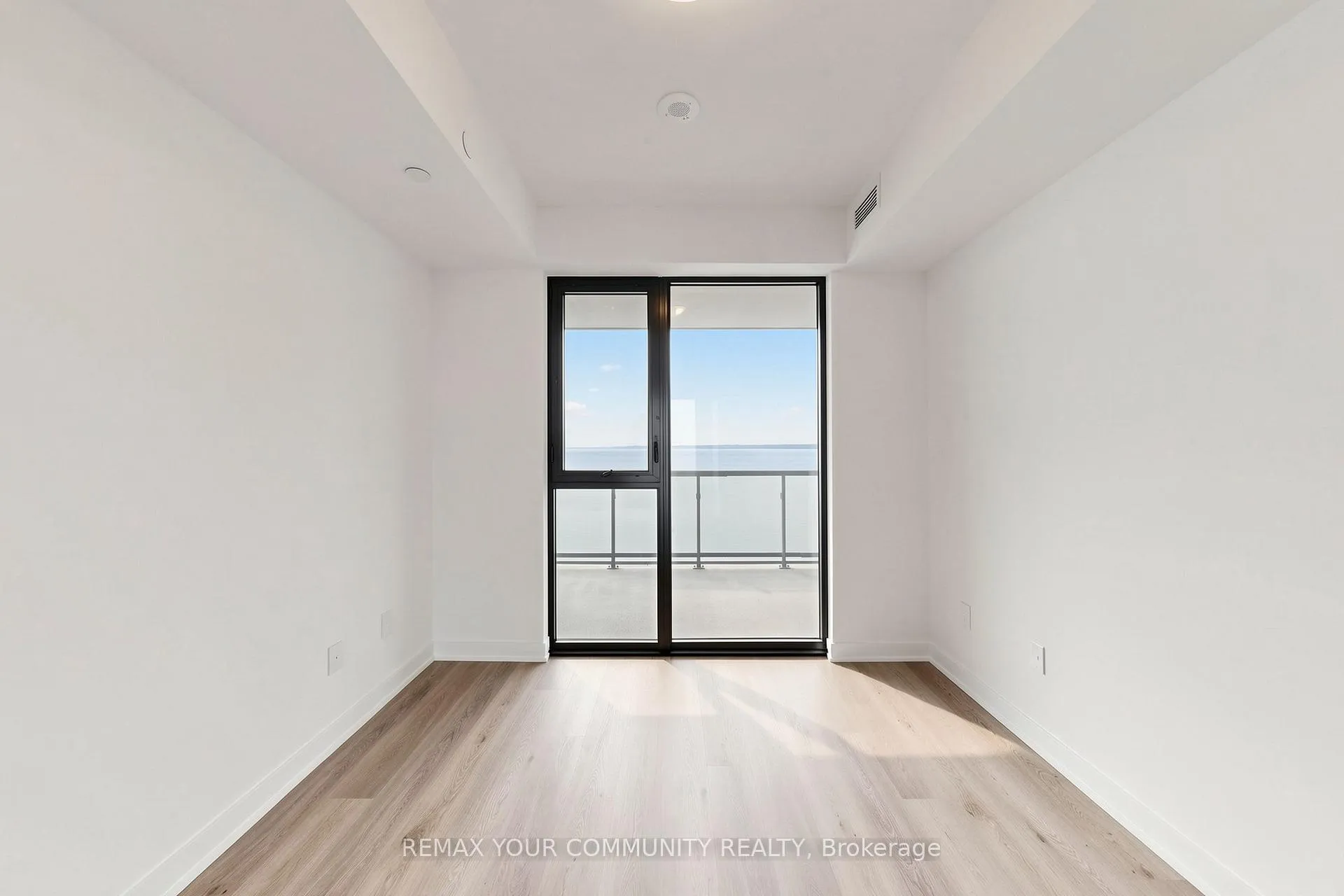 Photo 15 of Unit 1607, 2075 Lakeshore Road, Burlington, Brant — HOMEH