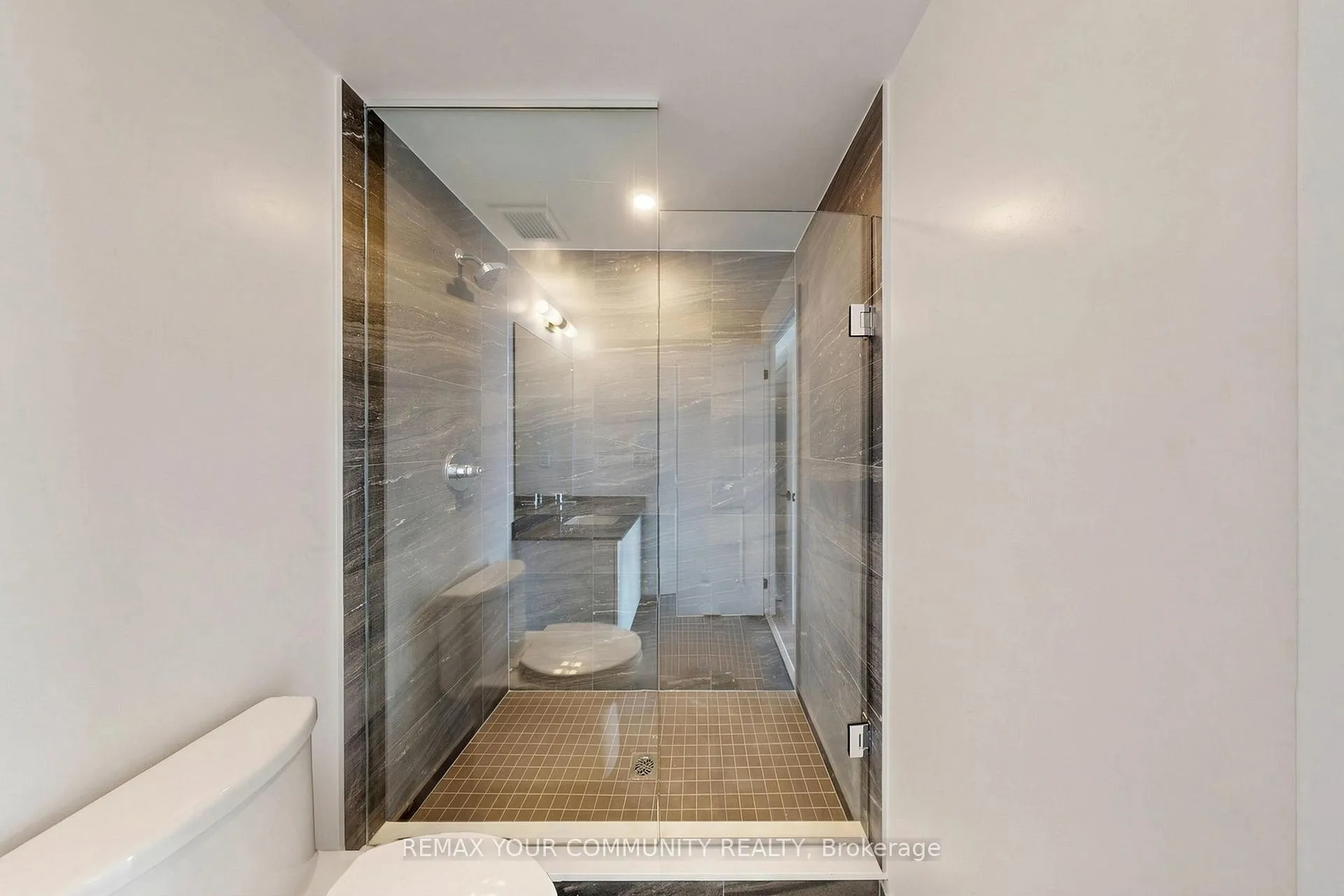 Photo 19 of Unit 1607, 2075 Lakeshore Road, Burlington, Brant — HOMEH