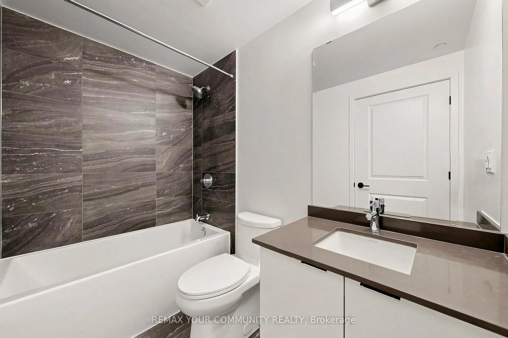 Photo 23 of Unit 1607, 2075 Lakeshore Road, Burlington, Brant — HOMEH