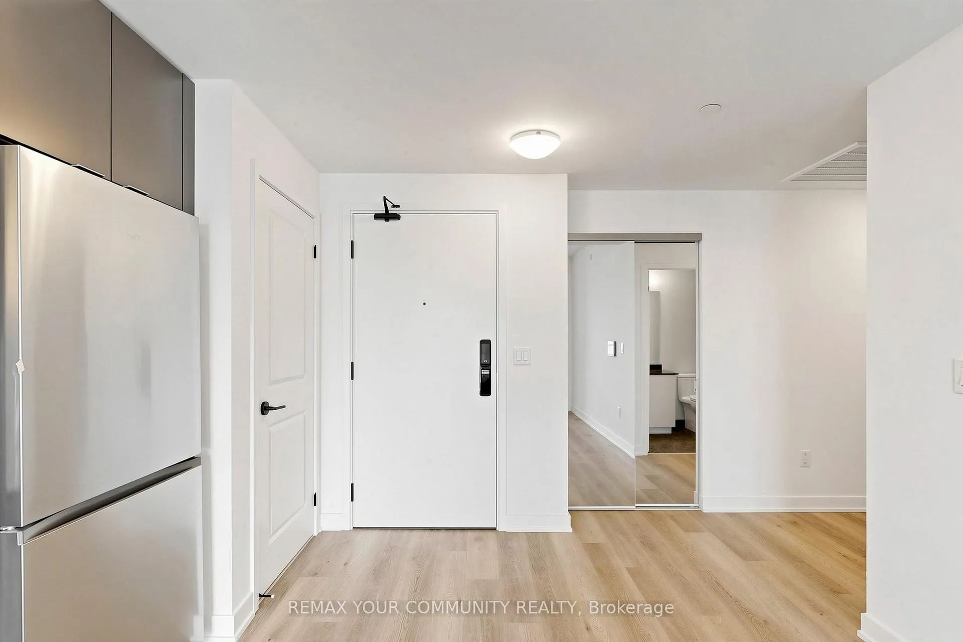 Photo 26 of Unit 1607, 2075 Lakeshore Road, Burlington, Brant — HOMEH
