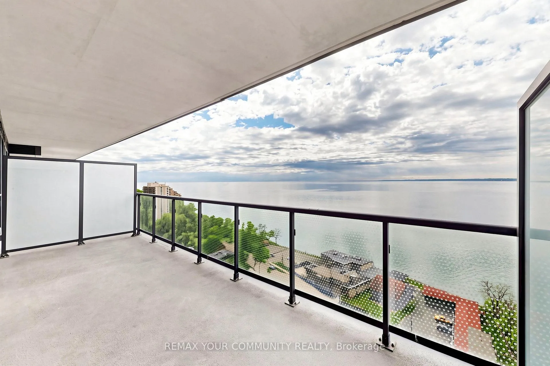 Photo 28 of Unit 1607, 2075 Lakeshore Road, Burlington, Brant — HOMEH
