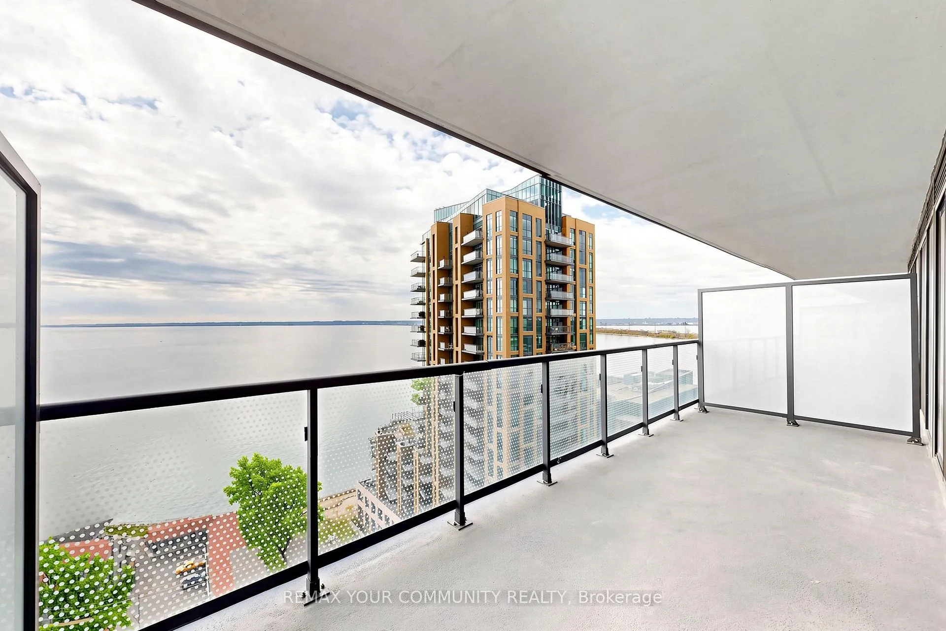 Photo 29 of Unit 1607, 2075 Lakeshore Road, Burlington, Brant — HOMEH