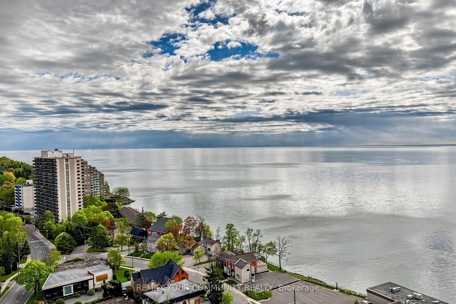 Photo 34 of Unit 1607, 2075 Lakeshore Road, Burlington, Brant — HOMEH
