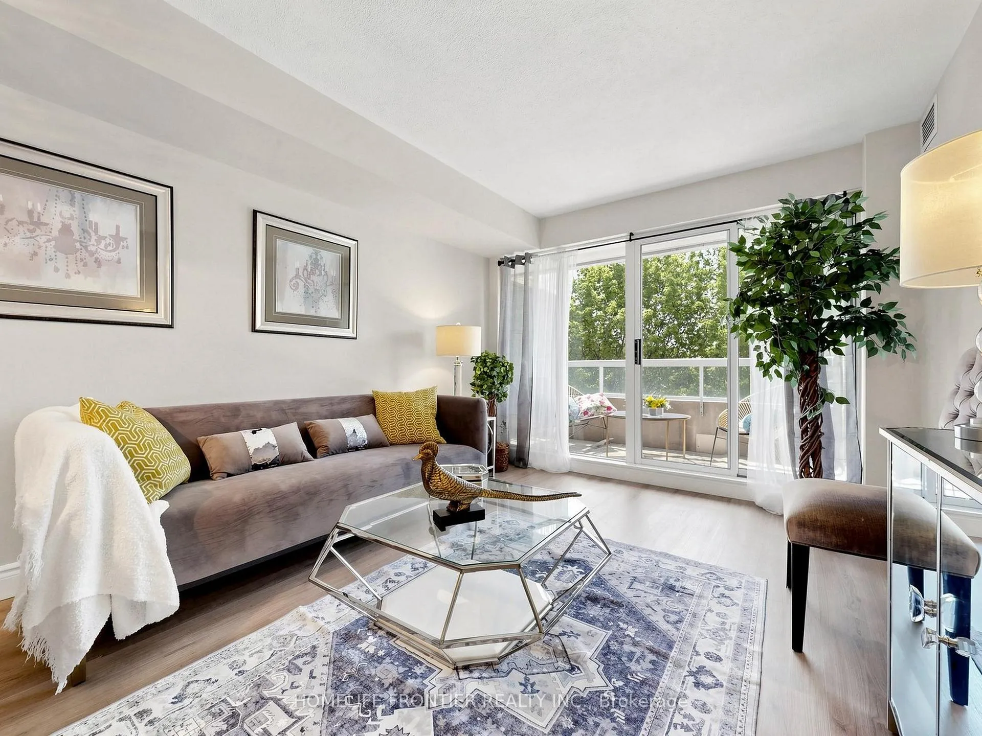 Photo 1 of Unit 310, 5 Emerald Lane, Vaughan, Crestwood-Springfarm-Yorkhill — HOMEH