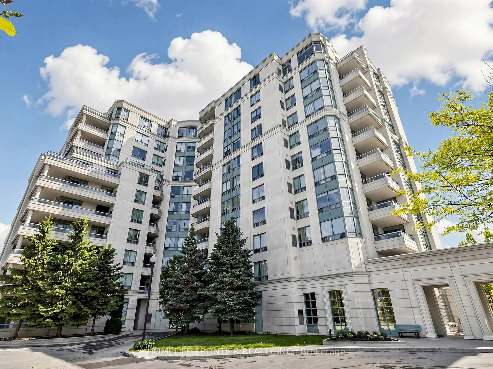 Photo 3 of Unit 310, 5 Emerald Lane, Vaughan, Crestwood-Springfarm-Yorkhill — HOMEH