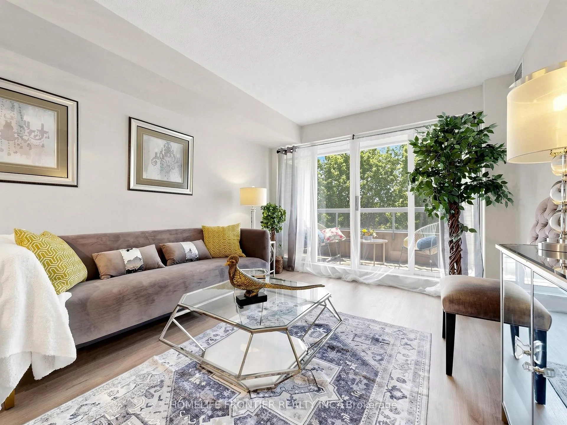 Photo 7 of Unit 310, 5 Emerald Lane, Vaughan, Crestwood-Springfarm-Yorkhill — HOMEH