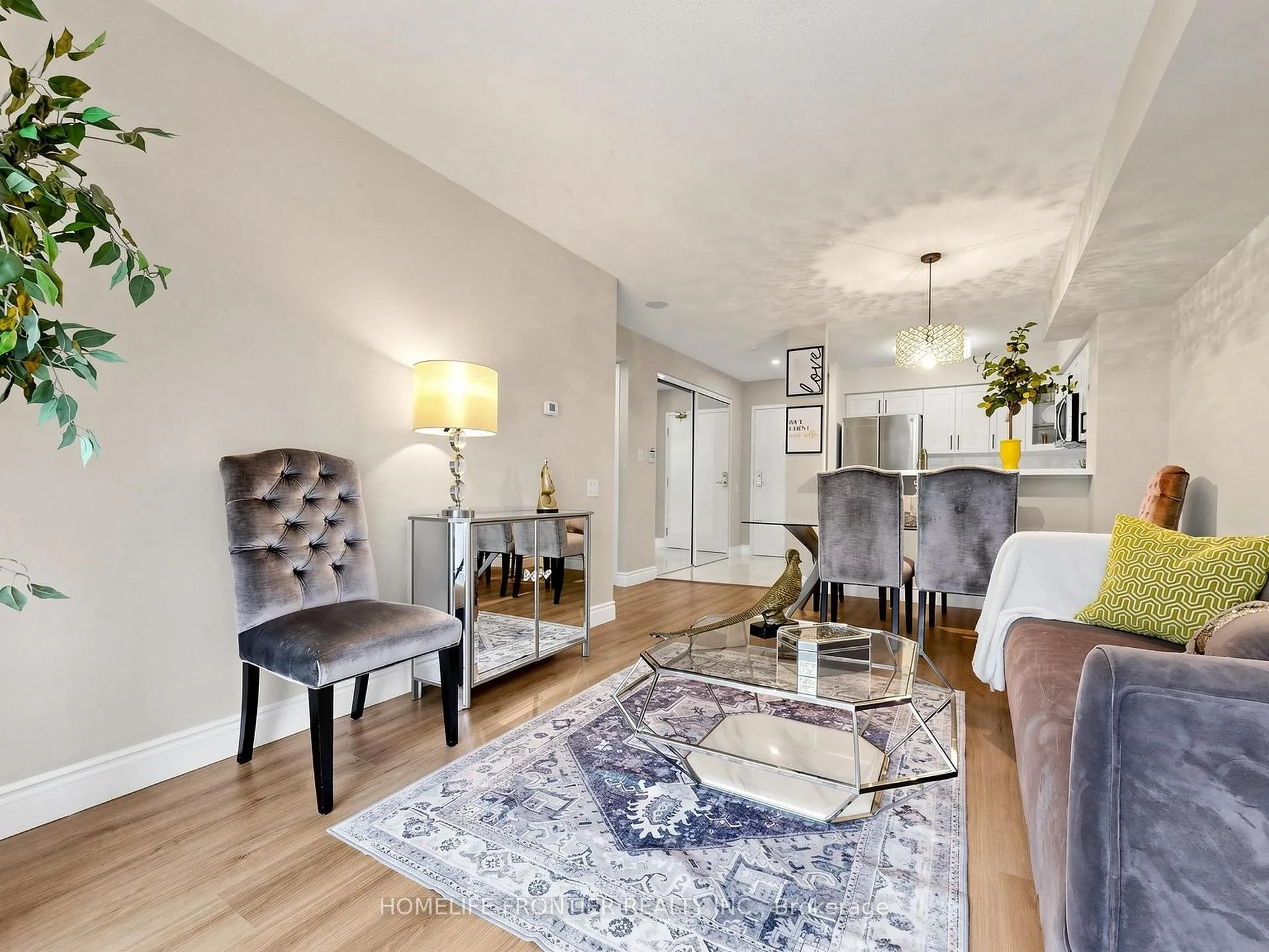 Photo 9 of Unit 310, 5 Emerald Lane, Vaughan, Crestwood-Springfarm-Yorkhill — HOMEH