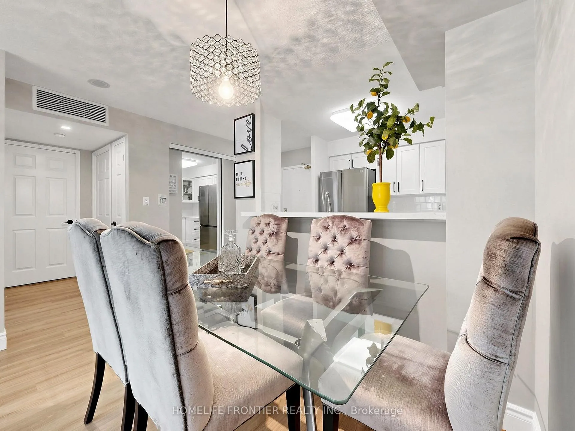 Photo 12 of Unit 310, 5 Emerald Lane, Vaughan, Crestwood-Springfarm-Yorkhill — HOMEH