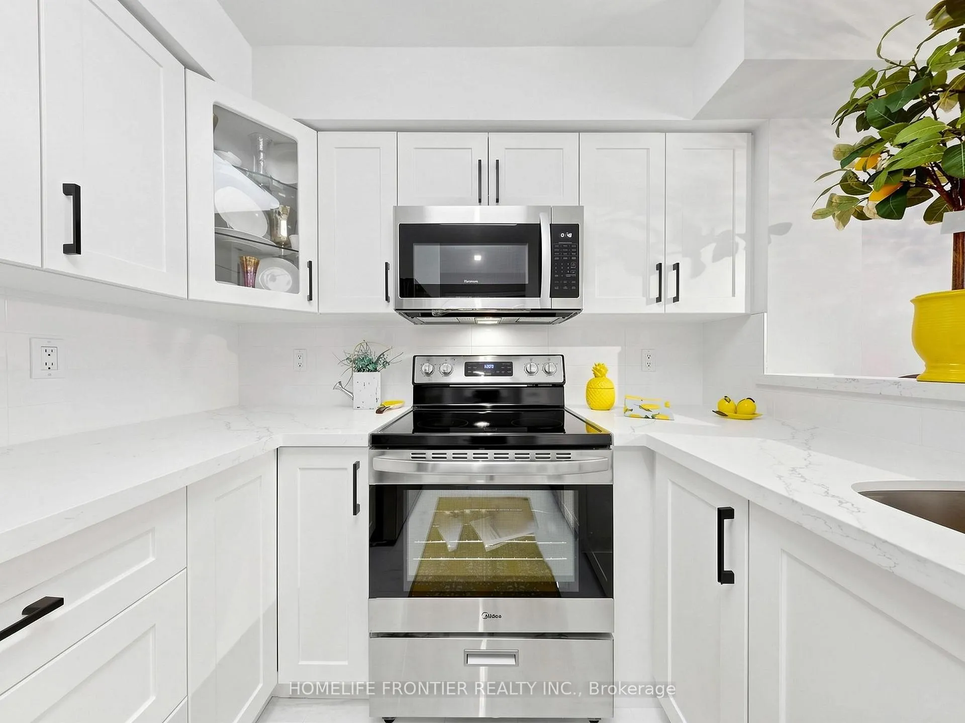 Photo 13 of Unit 310, 5 Emerald Lane, Vaughan, Crestwood-Springfarm-Yorkhill — HOMEH