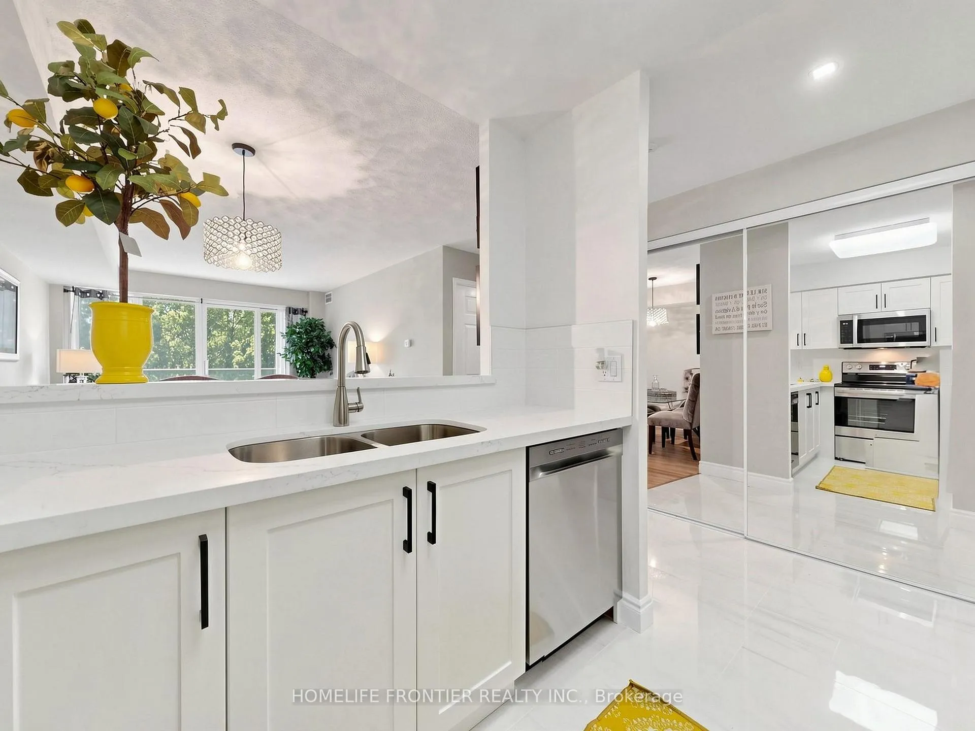 Photo 15 of Unit 310, 5 Emerald Lane, Vaughan, Crestwood-Springfarm-Yorkhill — HOMEH