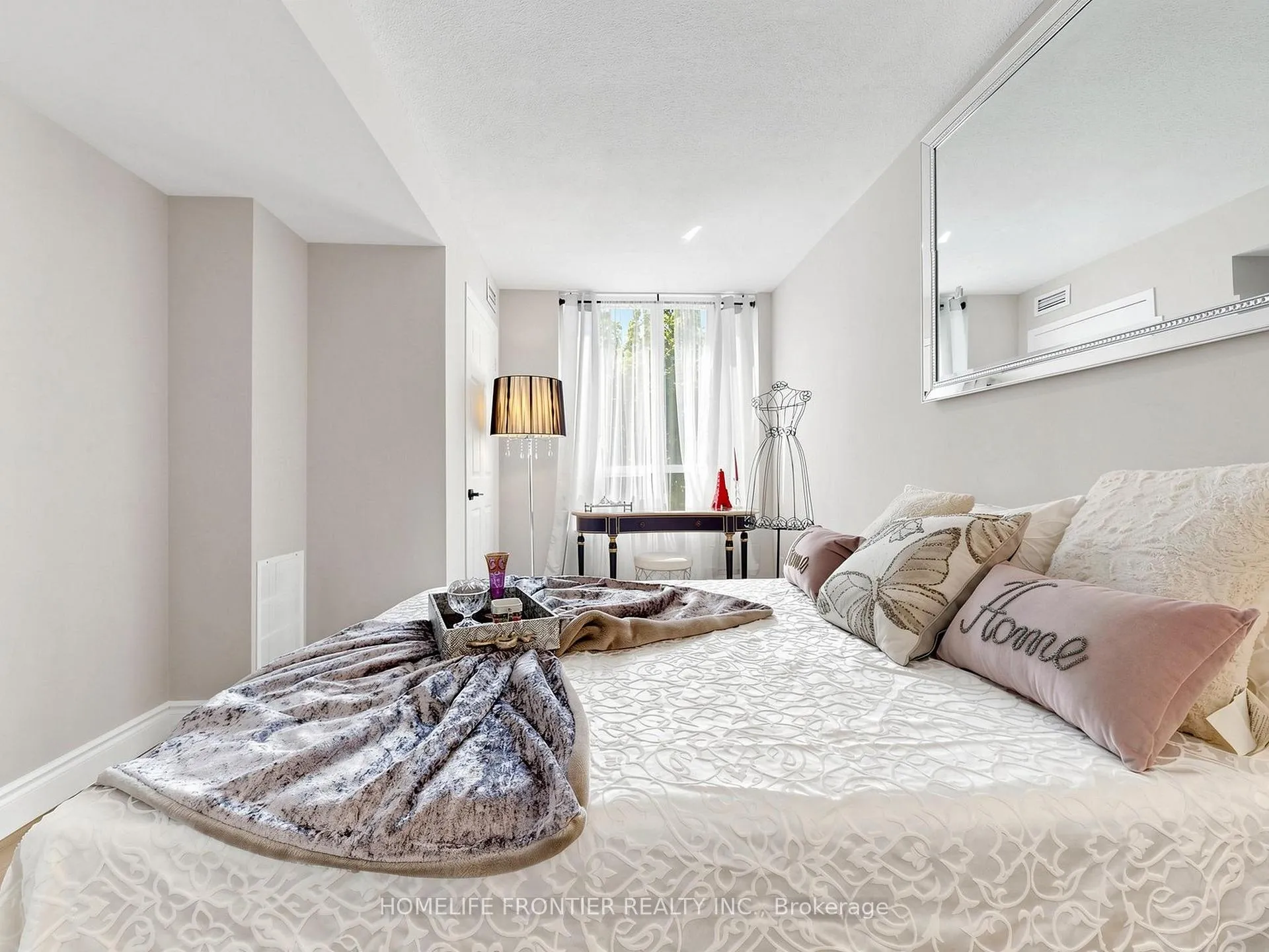 Photo 17 of Unit 310, 5 Emerald Lane, Vaughan, Crestwood-Springfarm-Yorkhill — HOMEH