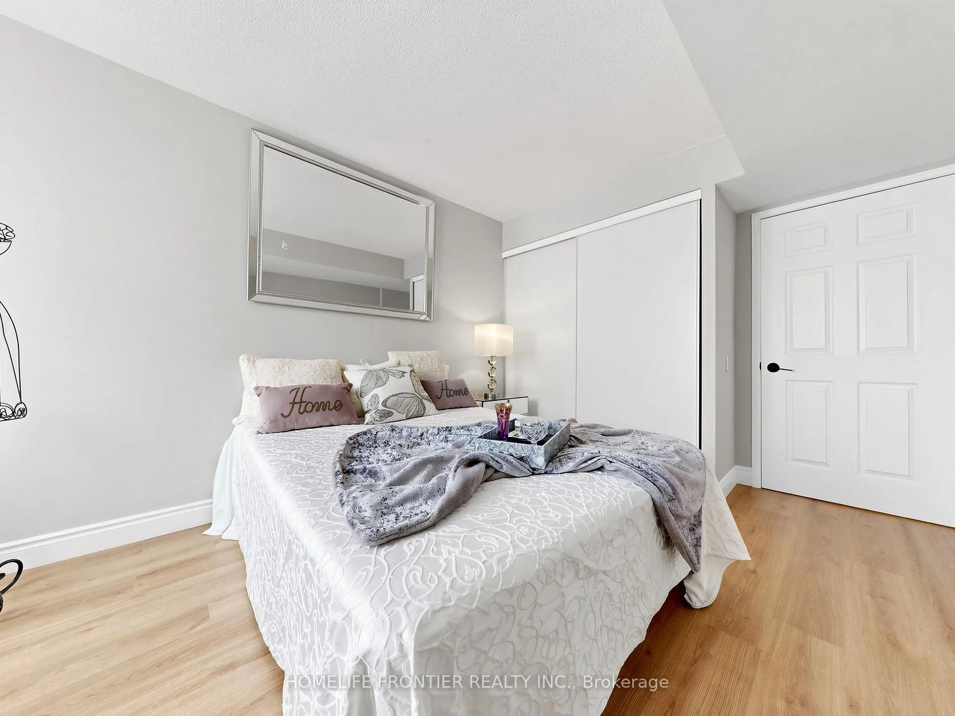 Photo 19 of Unit 310, 5 Emerald Lane, Vaughan, Crestwood-Springfarm-Yorkhill — HOMEH
