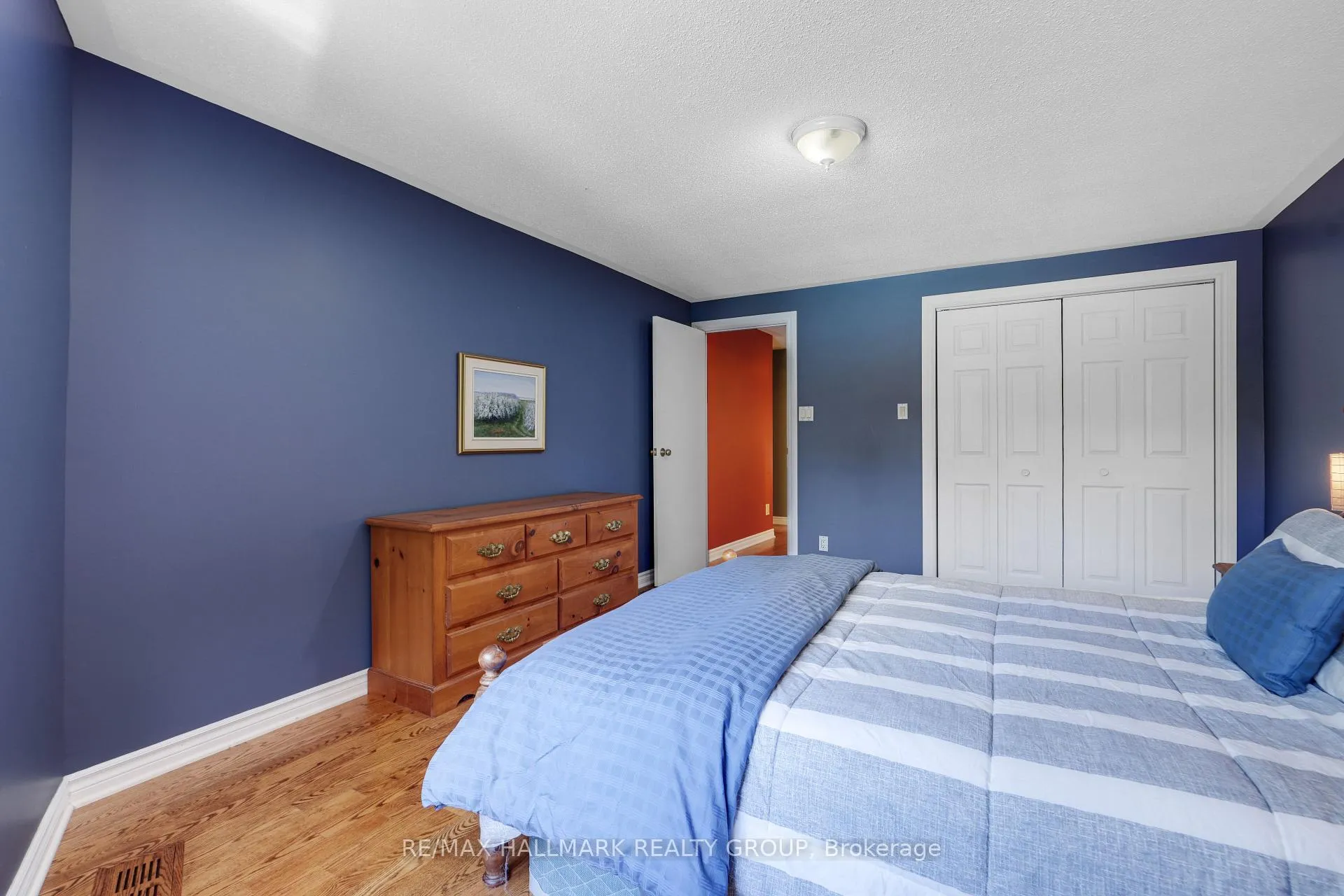 Photo 21 of 10 Coxford Street, Ottawa, Rothwell Heights — HOMEH