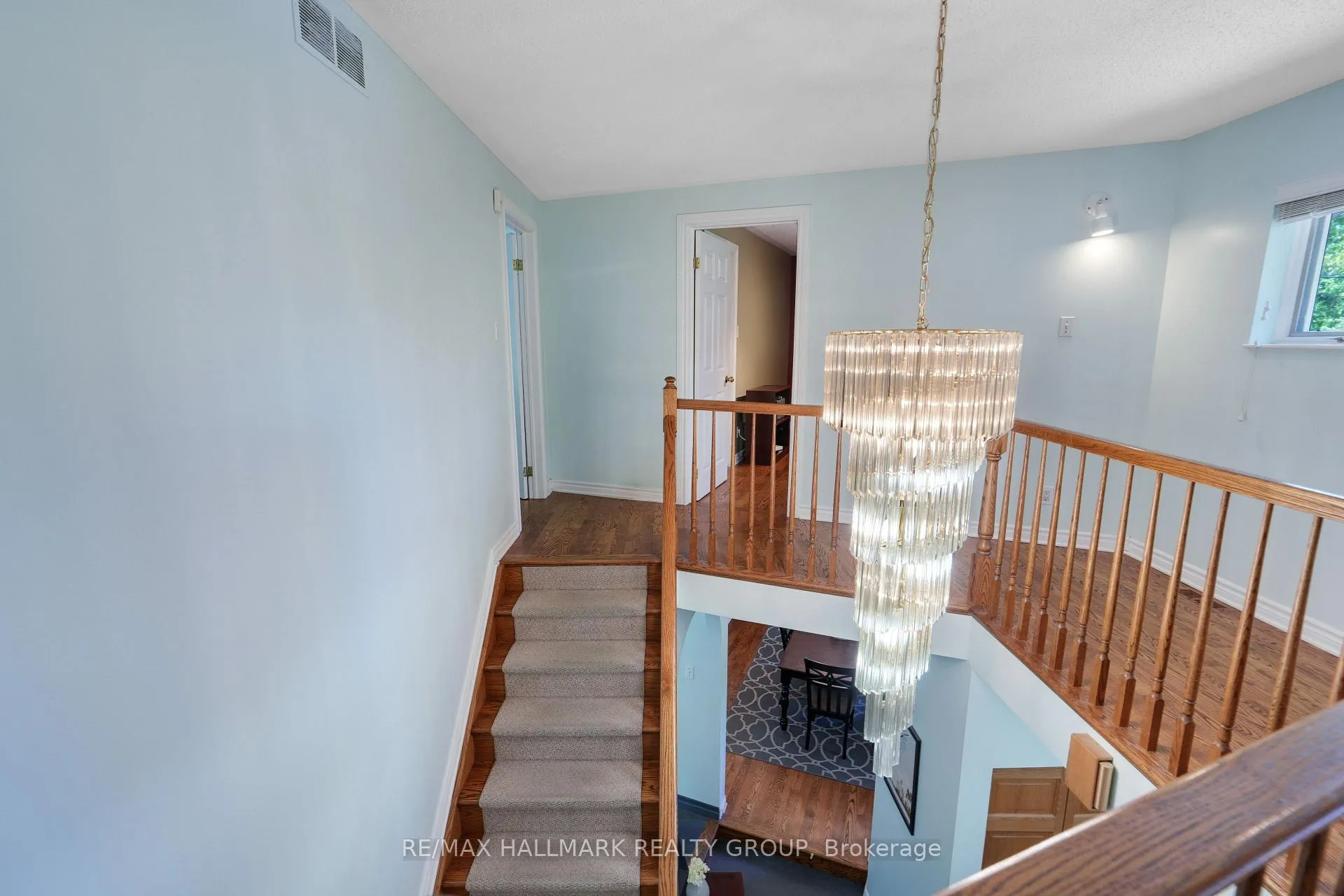 Photo 29 of 10 Coxford Street, Ottawa, Rothwell Heights — HOMEH