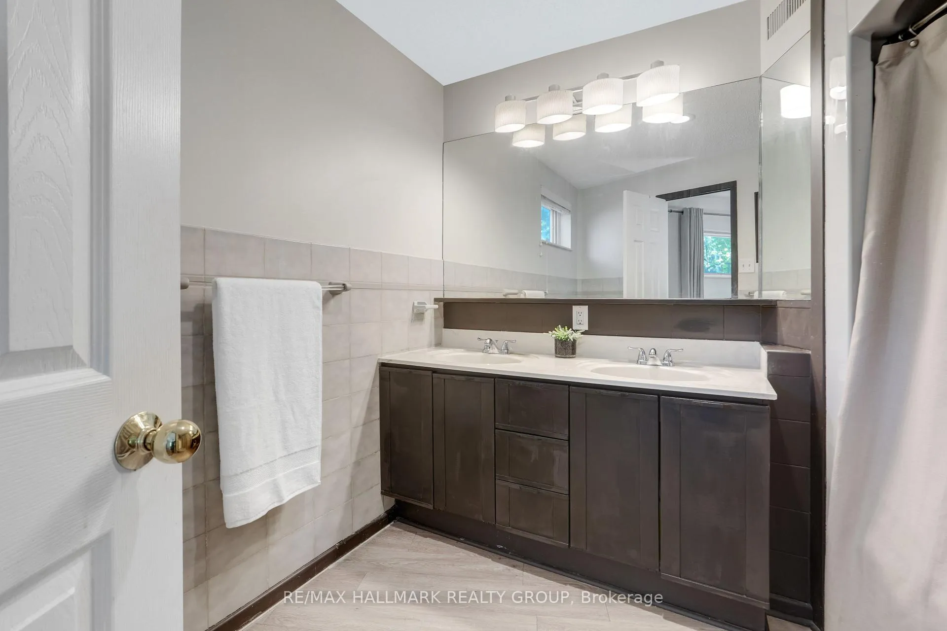 Photo 34 of 10 Coxford Street, Ottawa, Rothwell Heights — HOMEH