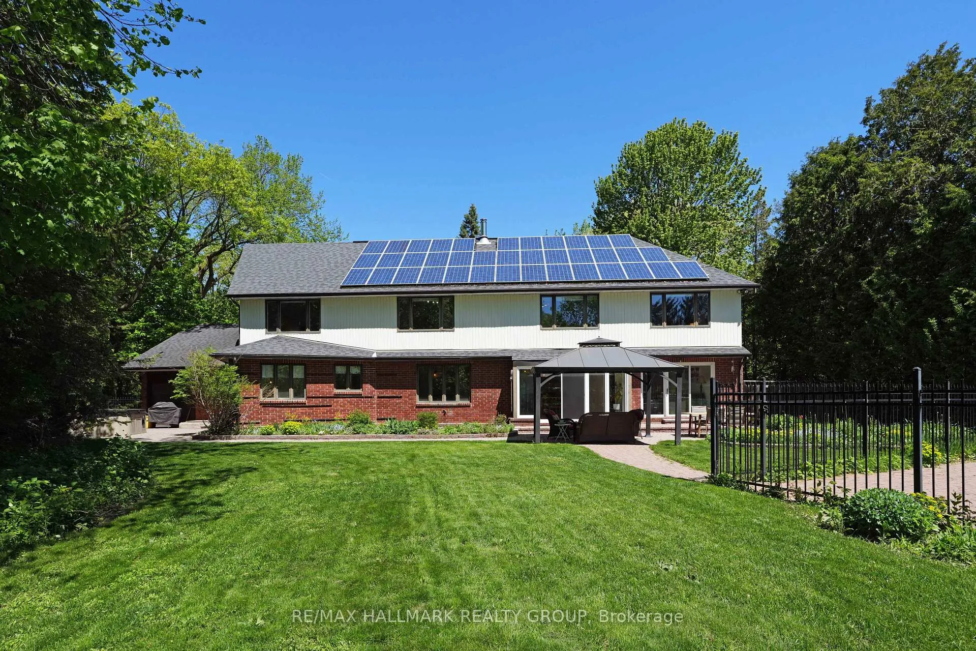 Photo 45 of 10 Coxford Street, Ottawa, Rothwell Heights — HOMEH