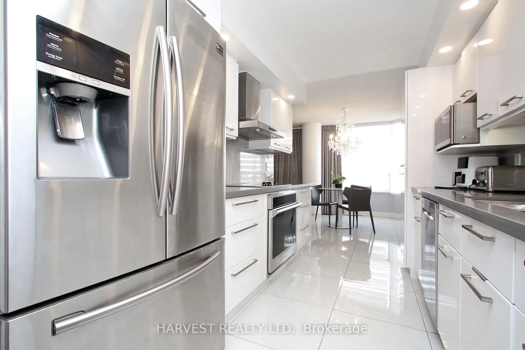 Photo 10 of Unit 1402, 7 Townsgate Drive, Vaughan, Crestwood-Springfarm-Yorkhill — HOMEH