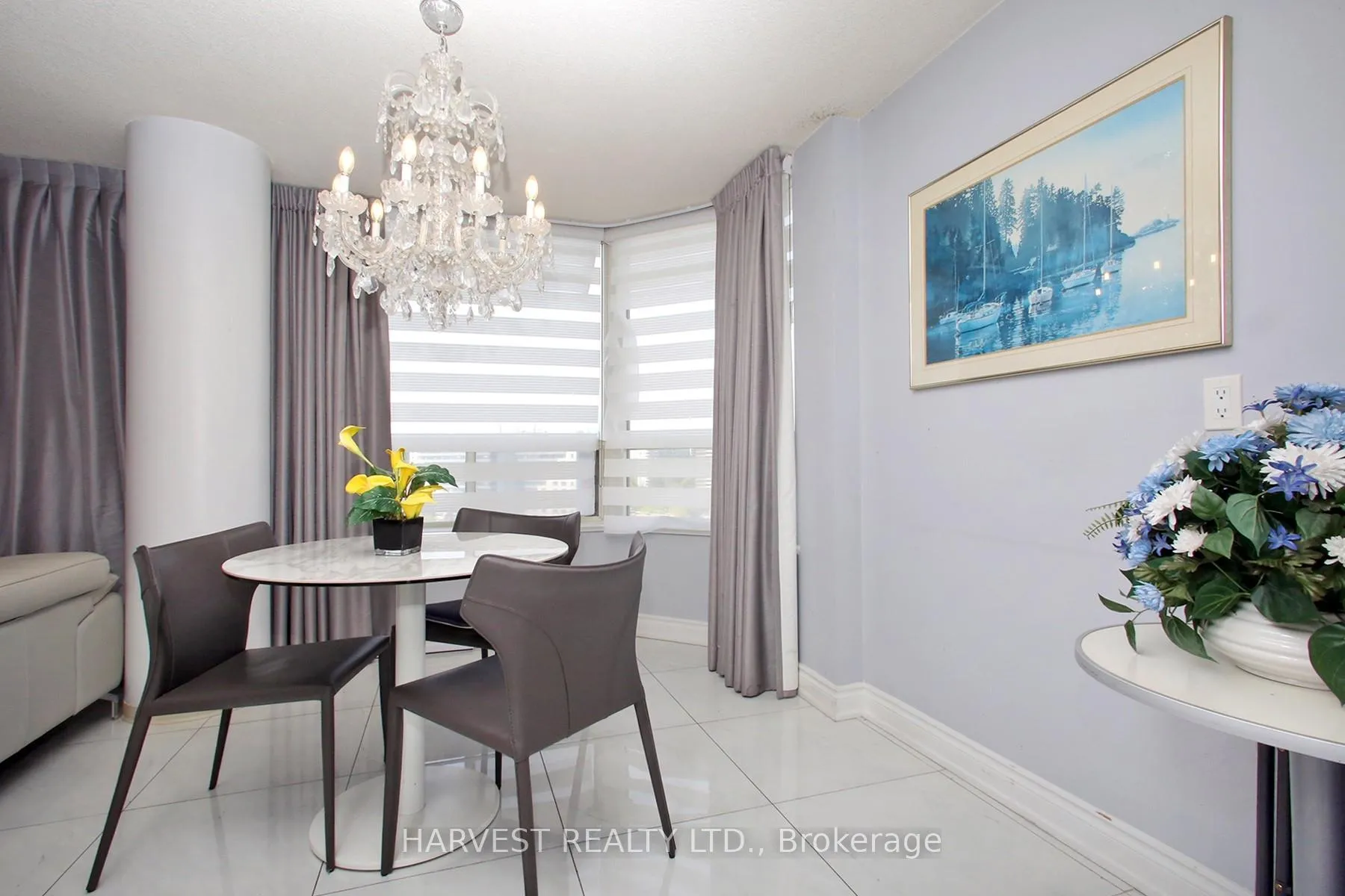 Photo 12 of Unit 1402, 7 Townsgate Drive, Vaughan, Crestwood-Springfarm-Yorkhill — HOMEH