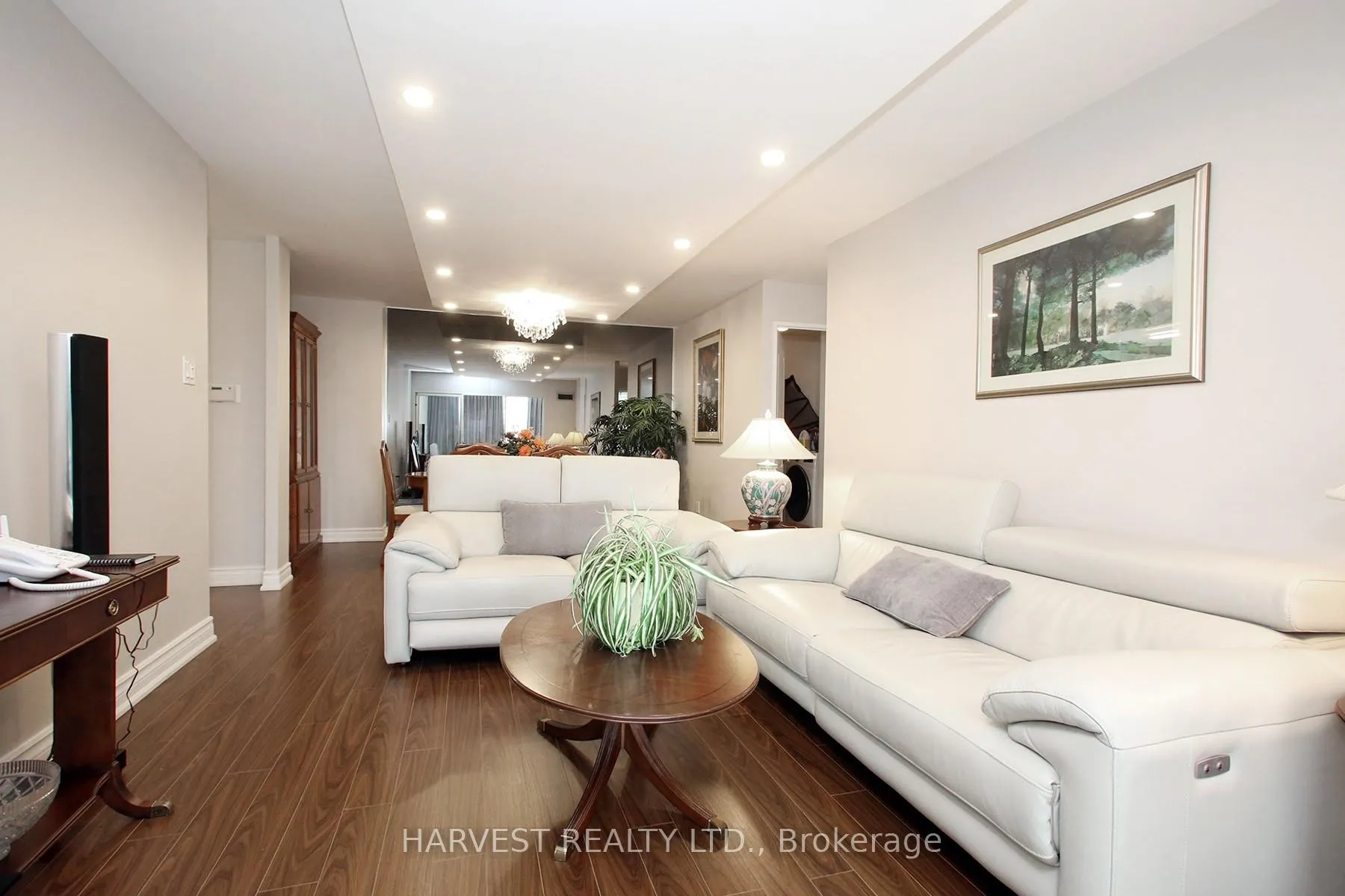 Photo 23 of Unit 1402, 7 Townsgate Drive, Vaughan, Crestwood-Springfarm-Yorkhill — HOMEH