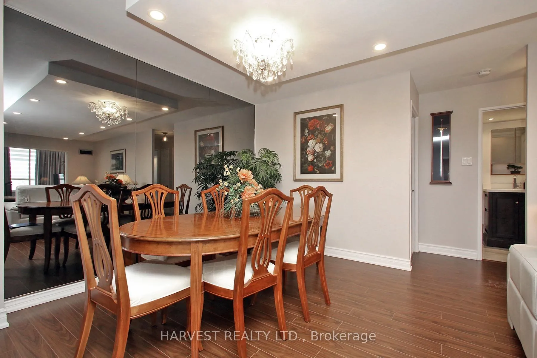 Photo 25 of Unit 1402, 7 Townsgate Drive, Vaughan, Crestwood-Springfarm-Yorkhill — HOMEH