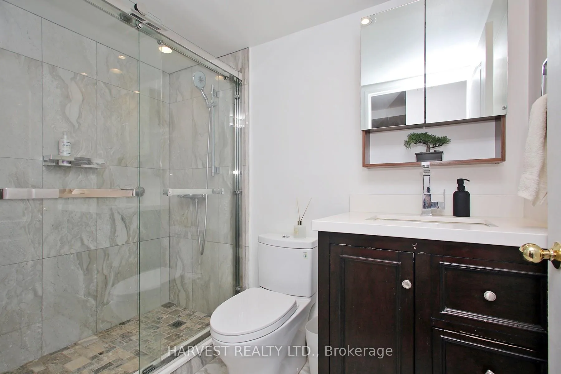 Photo 26 of Unit 1402, 7 Townsgate Drive, Vaughan, Crestwood-Springfarm-Yorkhill — HOMEH