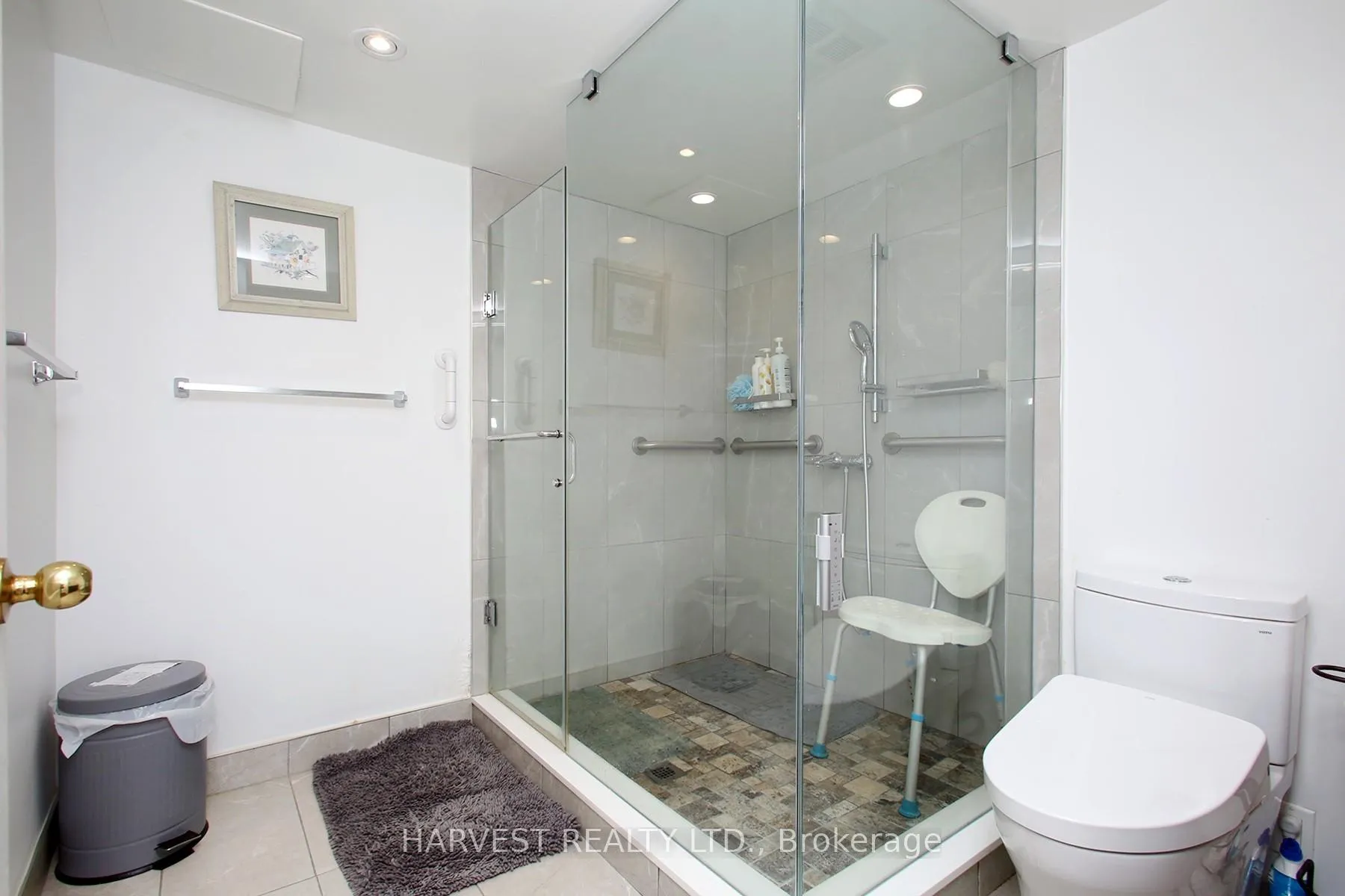 Photo 28 of Unit 1402, 7 Townsgate Drive, Vaughan, Crestwood-Springfarm-Yorkhill — HOMEH