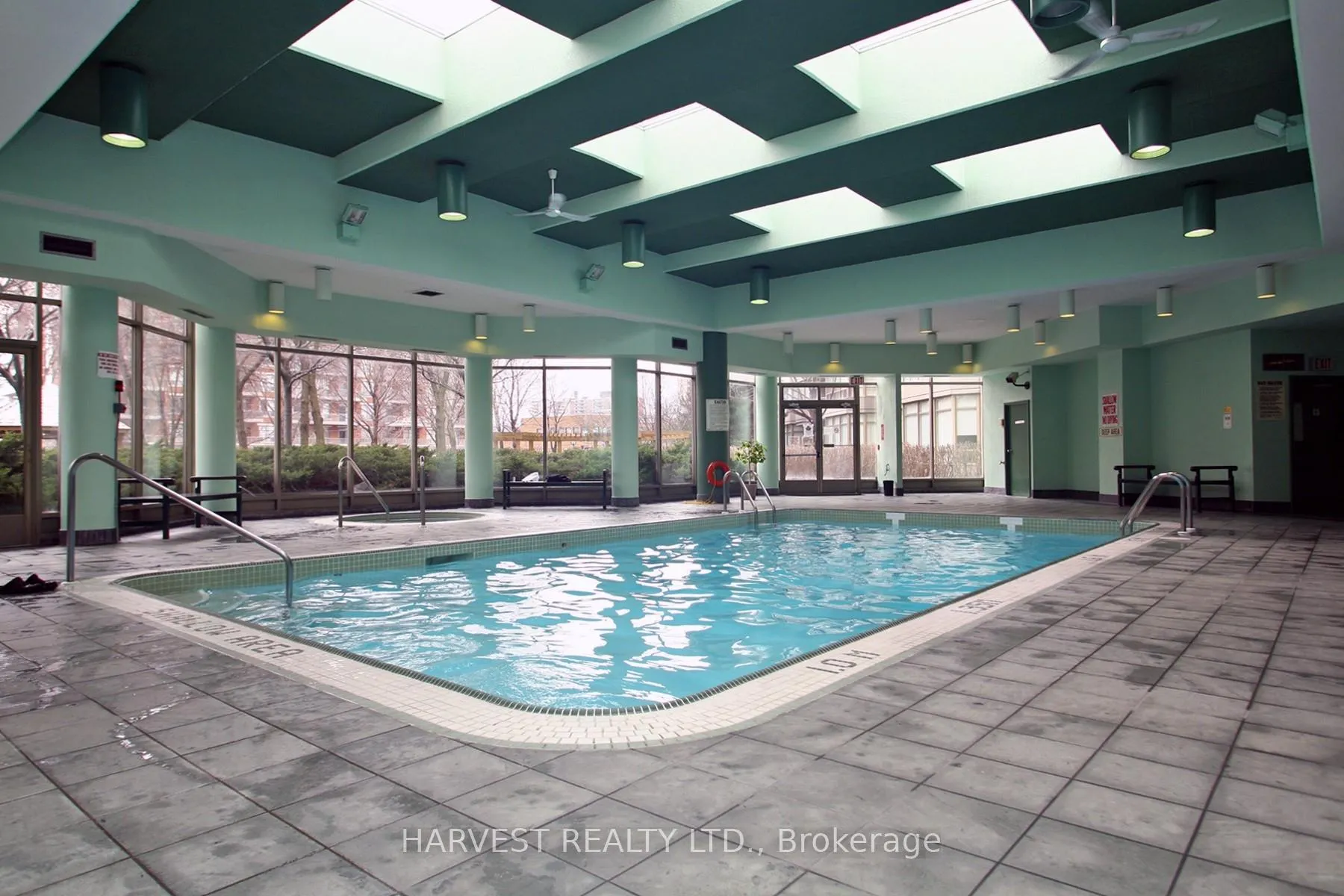 Photo 33 of Unit 1402, 7 Townsgate Drive, Vaughan, Crestwood-Springfarm-Yorkhill — HOMEH