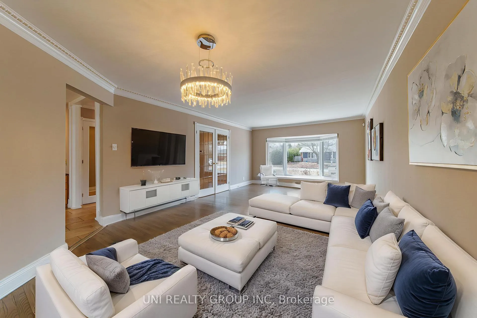 Photo 13 of 17 Forest Park Avenue, Ottawa, City View/Skyline/Fisher Heights/Parkwood Hills — HOMEH