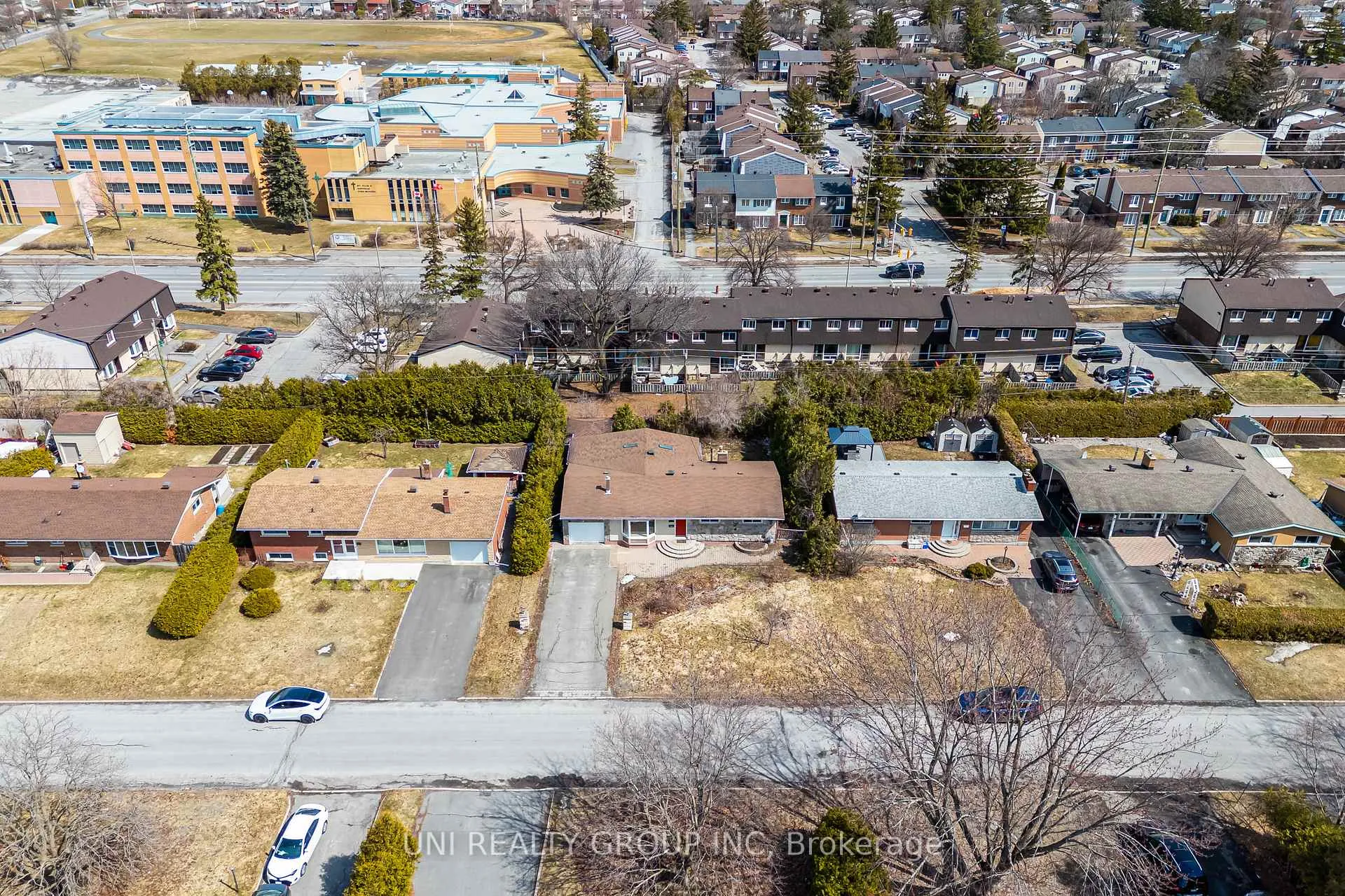 Photo 38 of 17 Forest Park Avenue, Ottawa, City View/Skyline/Fisher Heights/Parkwood Hills — HOMEH