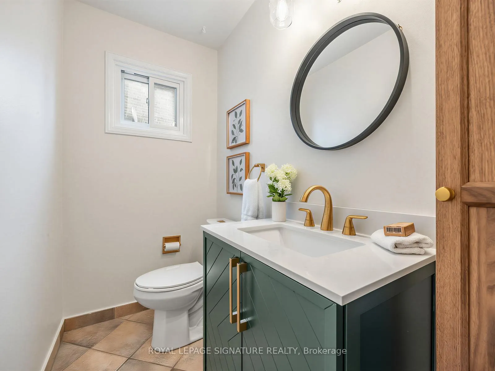 Photo 10 of 16 Ventris Drive, Ajax, Central West — HOMEH